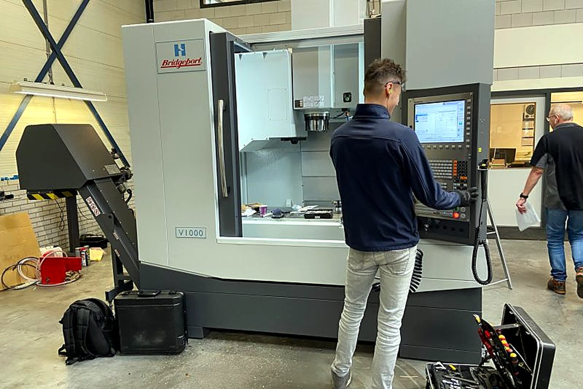 Bridgeport V1000 met Heidenhain-besturing